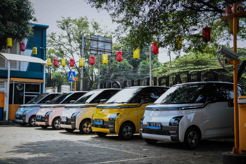 Secara akumulasi dari awal peluncuran sampai dengan bulan Agustus 2025 ini Wuling Air ev telah terjual lebih dari 20.000 unit di Indonesia 1000x667